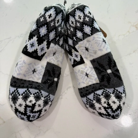 Northeast Outfitters Cozy Cabin Slippers - Aloe Infused - Shoe Size Women’s 5-10 - Picture 8 of 10